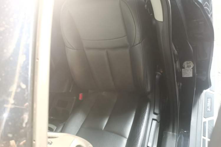 Used Nissan X-Trail 2015 2.0L CVT Comfort MAX Edition 2WD
