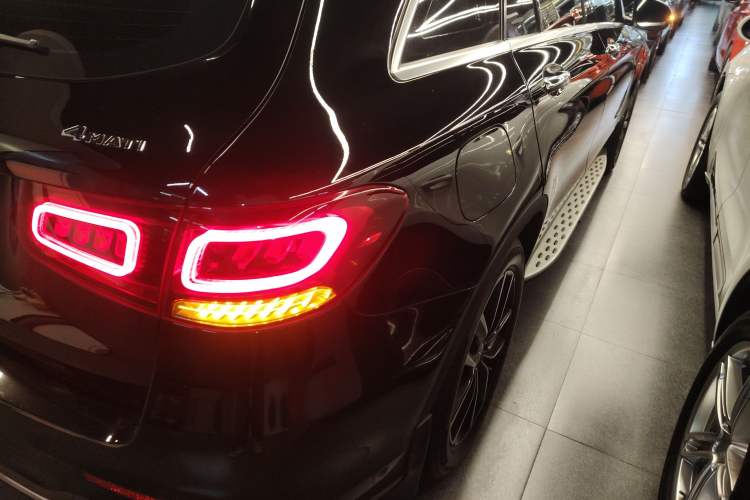 TDK.VehicleDetails.img