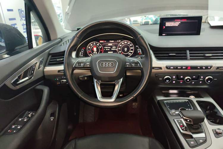 Used Audi Q7 2016 45 TFSI Technology Edition
