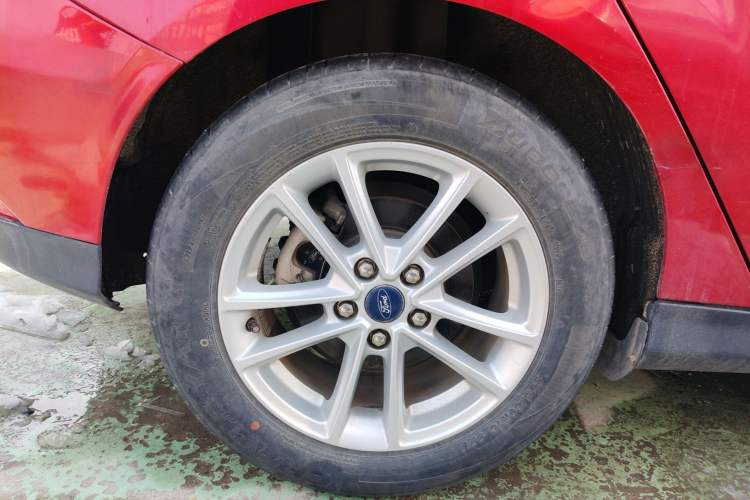 Used Ford Focus 2017 Hatchback 1.6L Automatic Fashion Edition Smart Drive Version