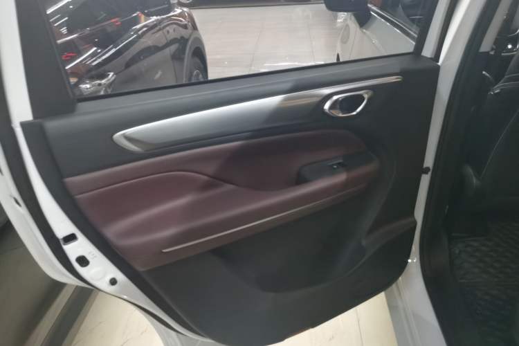 Used GAC Trumpchi M6 2023 PRO 270T DCT Luxury Edition
