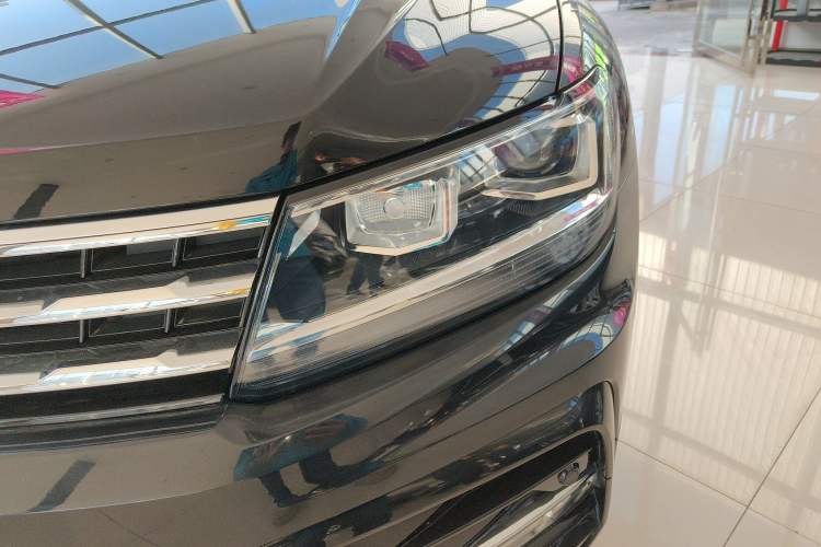 Used Volkswagen Tiguan L 2021 330TSI Automatic Two-Wheel Drive R-Line Enhanced Edition
