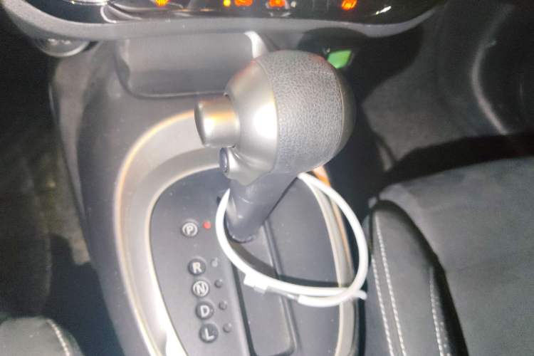 Used Infiniti ESQ 2014 1.6L Spontaneous Edition