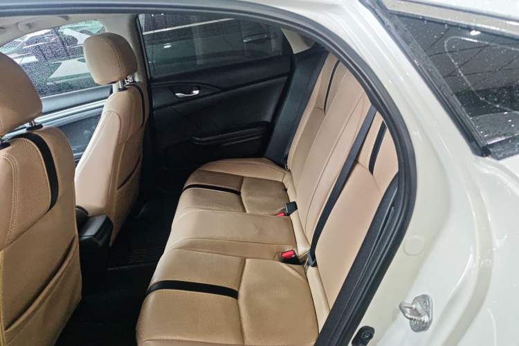 Used Honda Civic 2016 180TURBO CVT Comfort Version