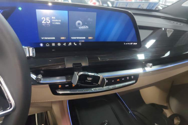 Used Cadillac XT5 2025 2.0T Prestige Version