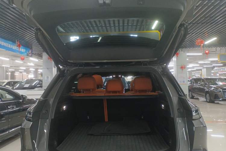 Used Li Auto L6 2024 Pro Model
