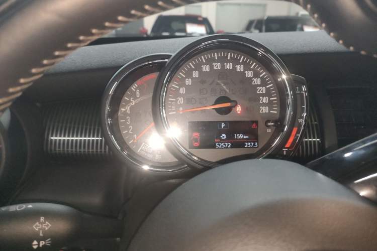 Used  MINI 2019 1.5T COOPER Artist
