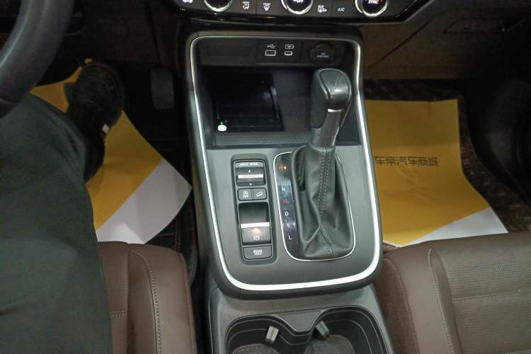 Used Honda CR-V 2023 240TURBO Two-Wheel Drive Deluxe Edition 7 Seats