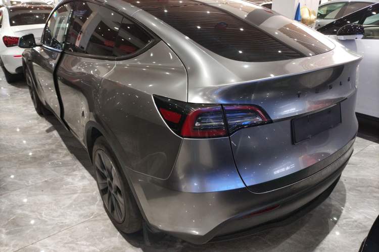 Used Tesla Model Y 2023 Rear-Wheel-Drive Version