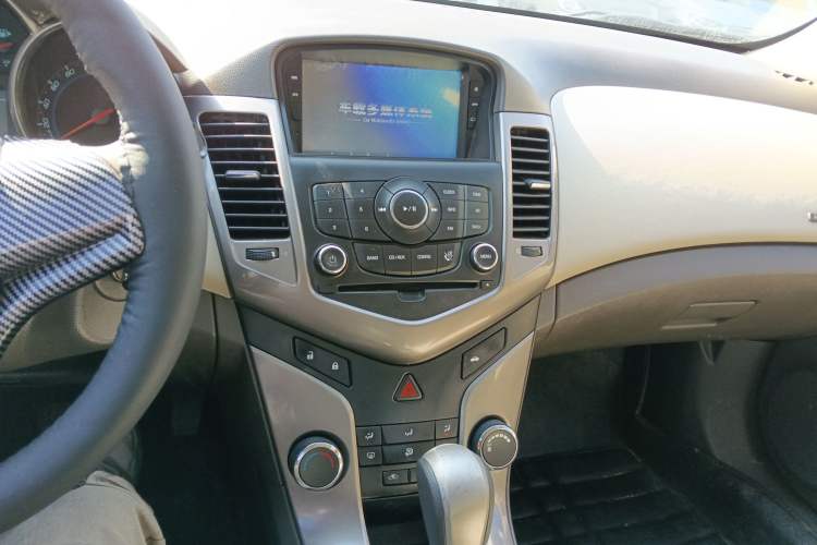 Used Chevrolet Cruze 2015 1.5L Classic SE AT
