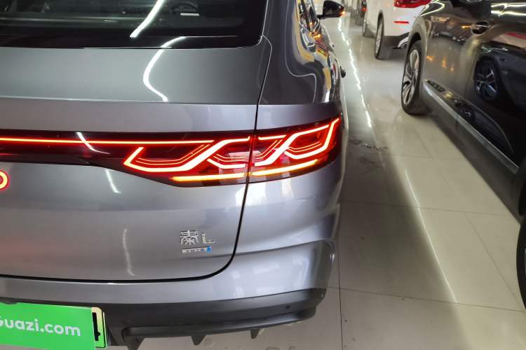 Used BYD Qin L 2025 DM-i Smart Drive 120KM Superior Model
