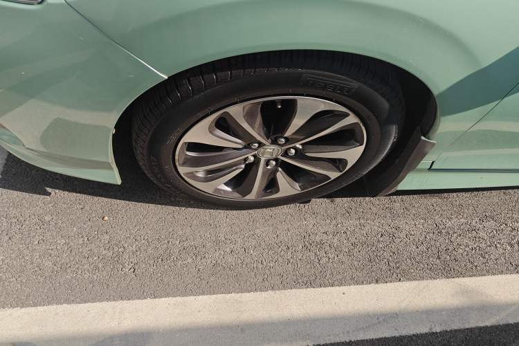 Used Honda Jade 2017 210TURBO CVT Fashion Edition 5-seater
