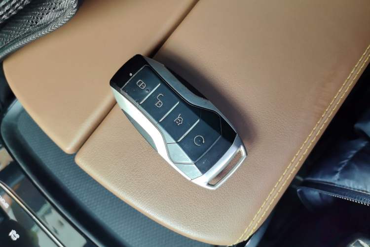 Used BYD Tang New Energy 2021 DM 2.0T Four-Wheel Drive High-Performance Flagship Model