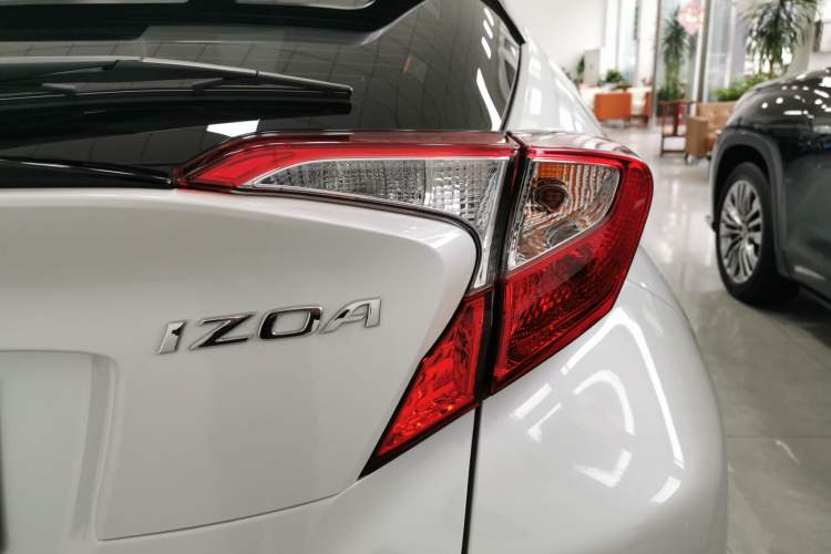 Used Toyota IZOA 2023 2.0L Enjoy Edition
