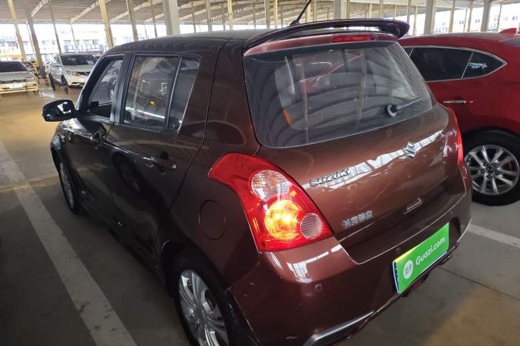 Used Suzuki Swift 2014 1.5L Automatic Fashion Edition
