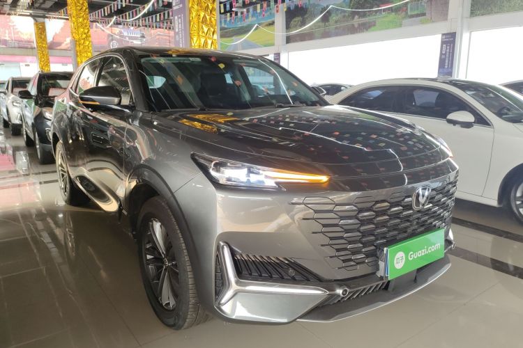 Used Changan UNI-K 2023 2.0T Two-Wheel Drive YueShang Trim