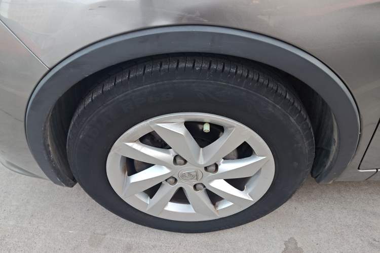 Used Baojun 310W 2017 1.5L Manual Fashion Model China V
