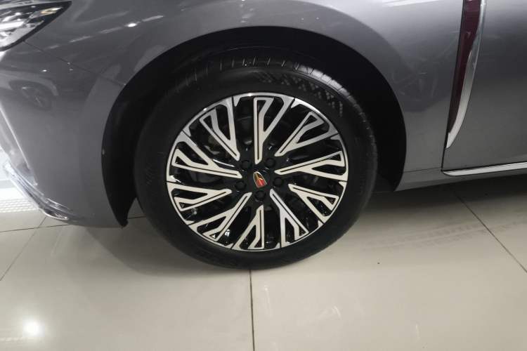 Used Hongqi H5 2023 2.0T Automatic Smart Connect Flagship Edition
