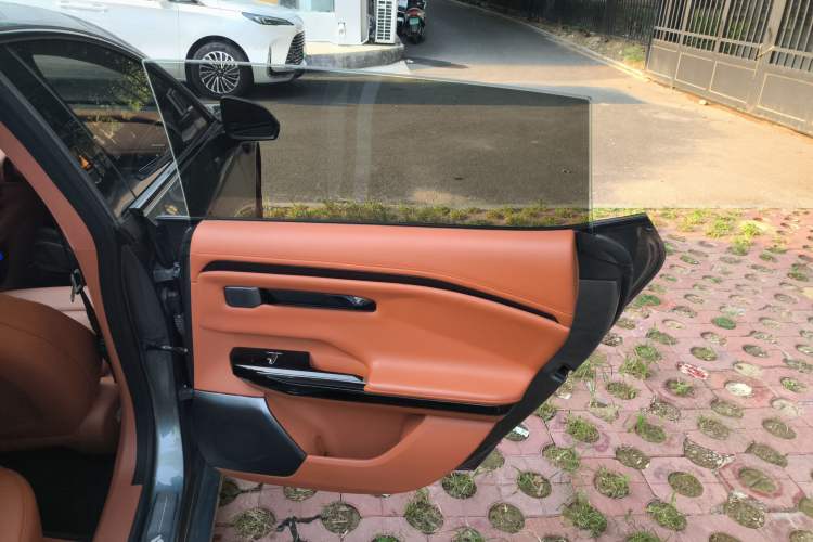 Used  GT 2024 Global Model 710 Ultra-High-Voltage LiDAR Edition
