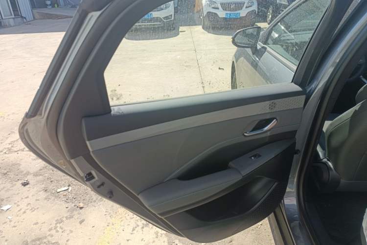 Used BYD Qin PLUS 2025 DM-i Smart Drive 55KM Leading Model
