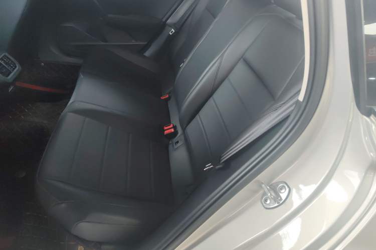 Used Volkswagen Lavida 2022 1.5L Automatic Comfort Edition
