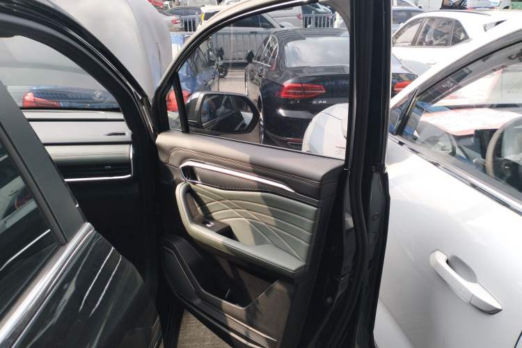 Used Geely Auto Haoyue L 2024 2.0T DCT Prestige Version
