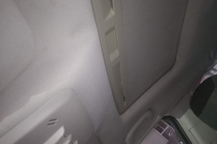 Used Buick Encore 2015 1.4T Automatic Two-Wheel Drive Urban Elite Version
