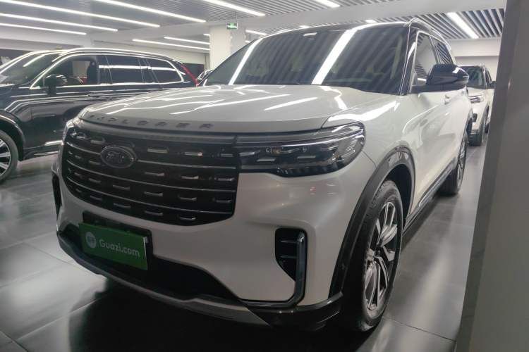 Used Ford Explorer 2023 EcoBoost 285 Four-Wheel Drive Titanium Edition 6 Seats
