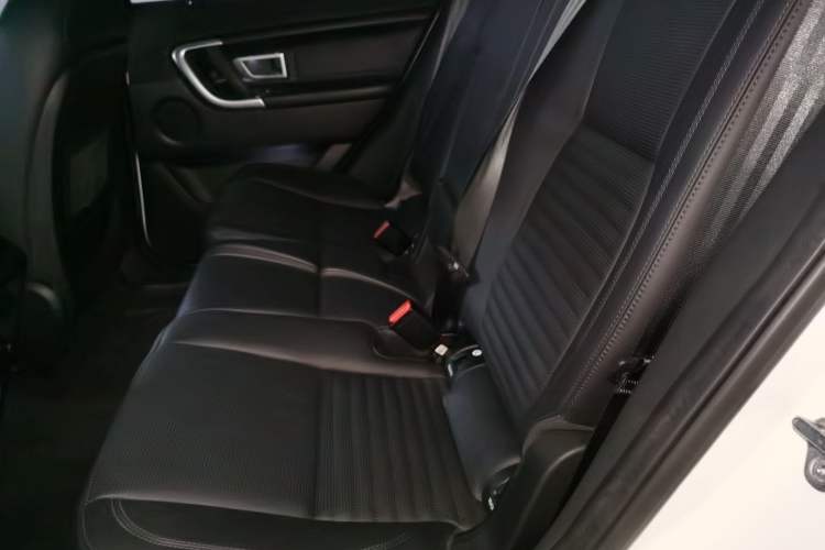 Used Land Rover Discovery Sport 2018 240 PS HSE LUXURY Edition
