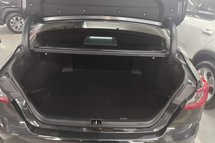 Used Toyota Camry 2024 Dual-Motor 2.0HS Sport Edition