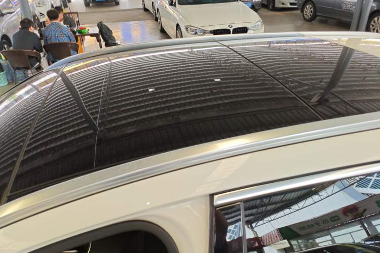 Used Mercedes-Benz C-Class 2015 C 200 station wagon
