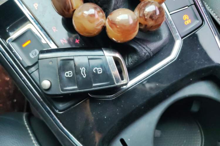 Used Volkswagen Passat 2017 330TSI DSG Luxury Edition
