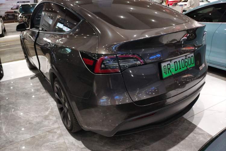 Used Tesla Model Y 2022 Rear-Wheel-Drive Version