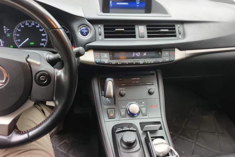 Used Lexus CT 2017 CT200h Comfort Edition Monochrome China VI
