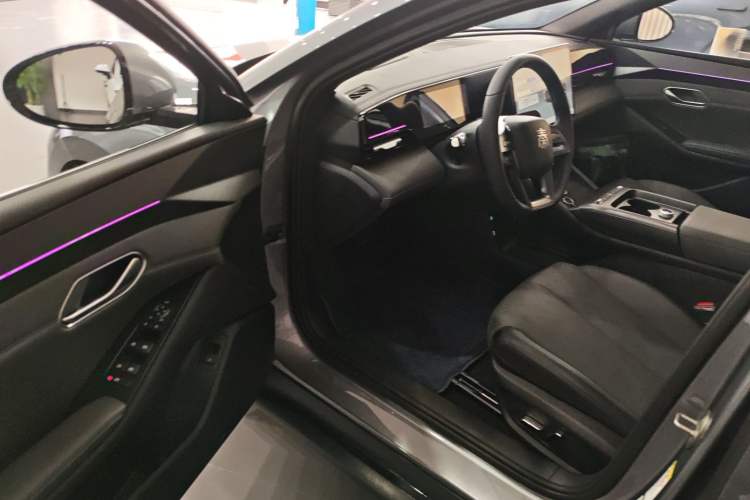 TDK.VehicleDetails.img