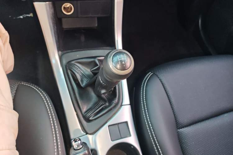 Used Toyota Levin 2014 1.6E Manual New Edition
