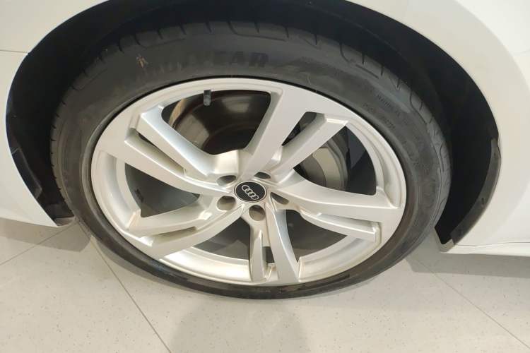 Used Audi A7L 2024 45TFSI quattro S-line Visionary Edition Flow Crystal Package