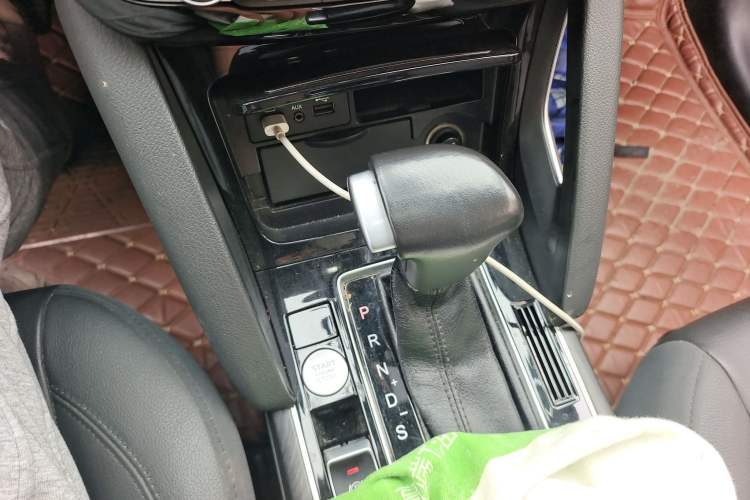 Used BORGWARD BX7 2016 28T Two-Wheel Drive Luxury Version 5 Seats
