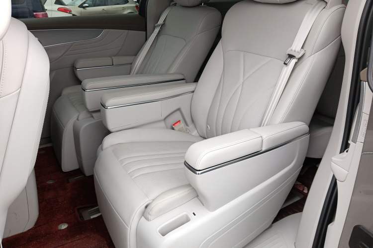 Used Roewe iMAX8 New Energy 2025 1.5T DMH Lu Zun Deluxe Edition