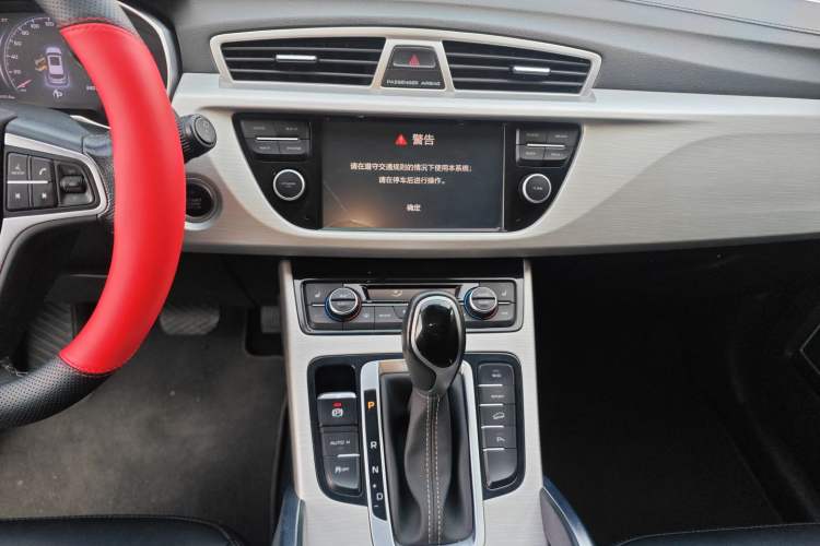 Used Geely Auto Emgrand X7 Sport 2018 1.8TD Automatic Two-Wheel Drive Smart Connect 4G Internet Edition