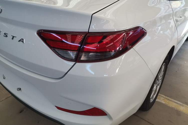 Used Hyundai Celesta 2020 1.6L Automatic GL Enjoyable Edition