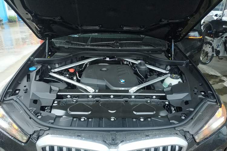 Used BMW X5 2023 xDrive 30Li Luxury M Sport Night Edition Package
