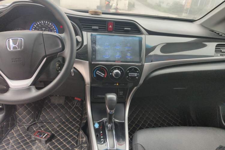 Used Honda Crider 2013 1.8L automatic comfort version
