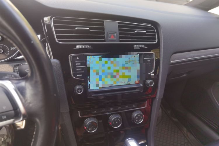 Used Volkswagen Golf 2015 1.4TSI Automatic R-Line
