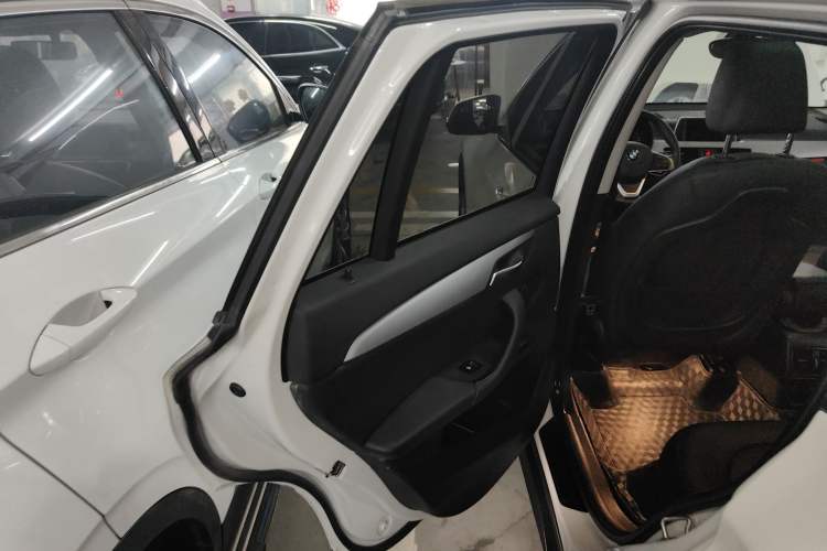 Used BMW X1 2016 sDrive18Li Premium Edition
