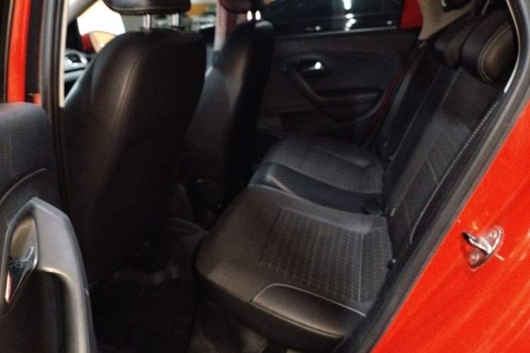 Used Volkswagen Polo 2014 1.4L Automatic Comfort Edition
