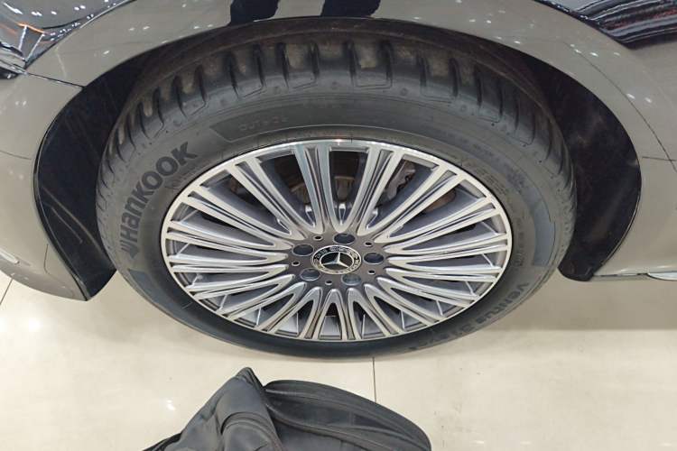 Used Mercedes-Benz E-Class 2023 Updated E 300 L Fashion Edition
