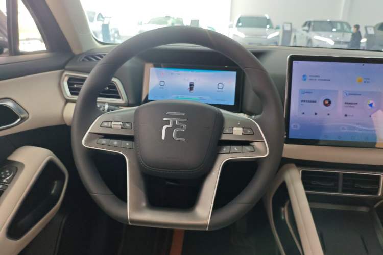 Used BYD Yuan UP 2024 401KM Leading Edition