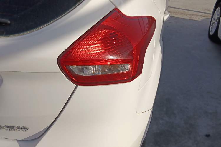 Used Ford Focus 2017 Hatchback 1.6L Automatic Fashion Edition Smart Drive Version