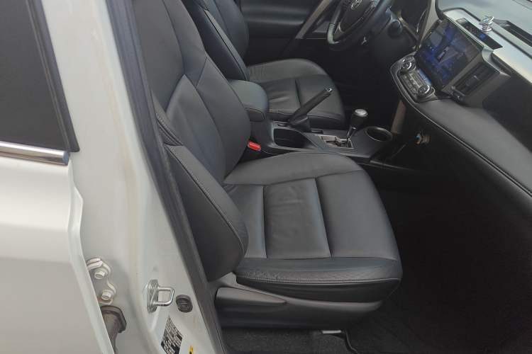 Used Toyota RAV4 2013 2.5L Automatic 4x4 Luxury Edition